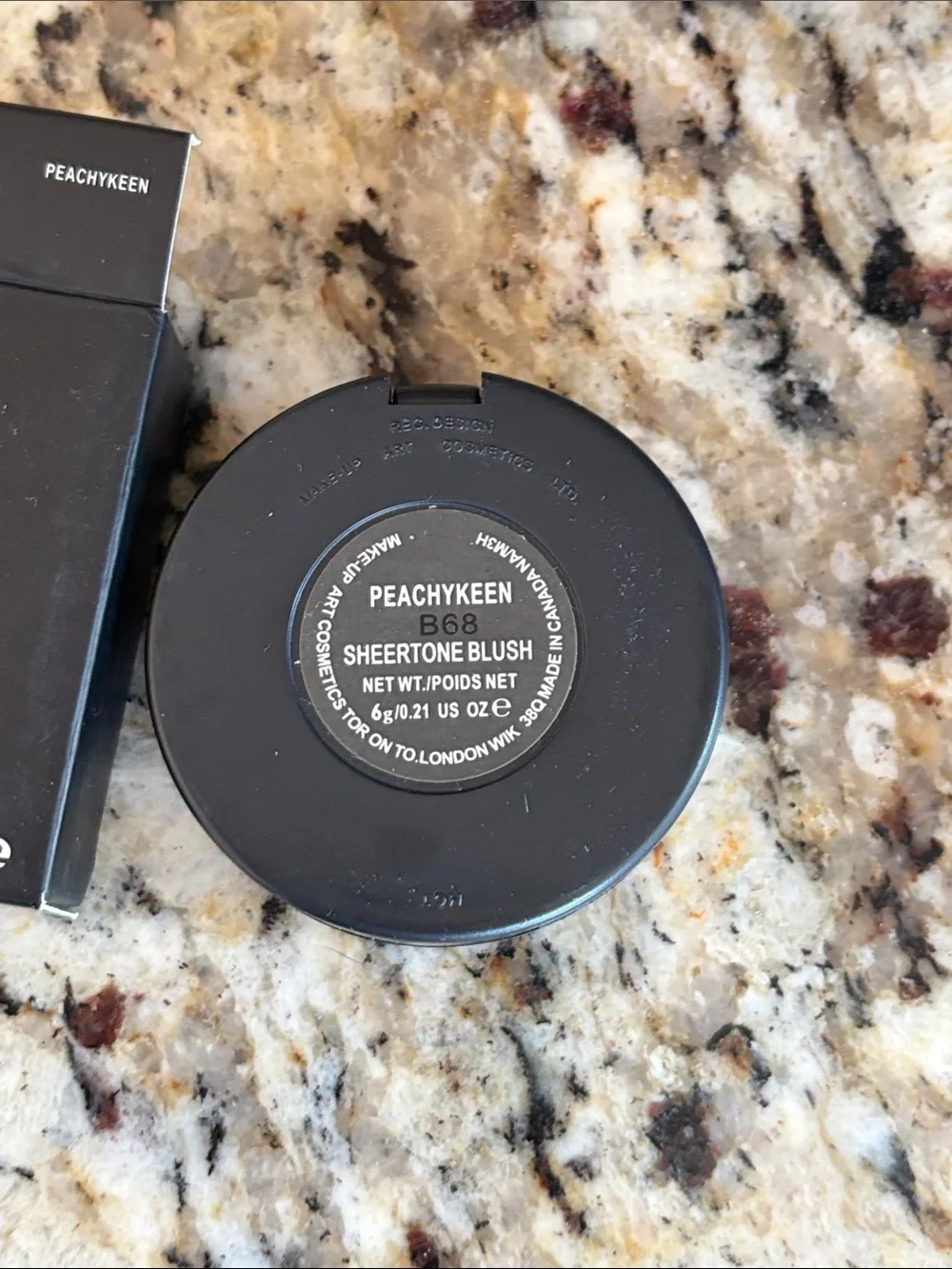 ♥️👍MAC Cosmetics Sheertone Blush Peachykeen
